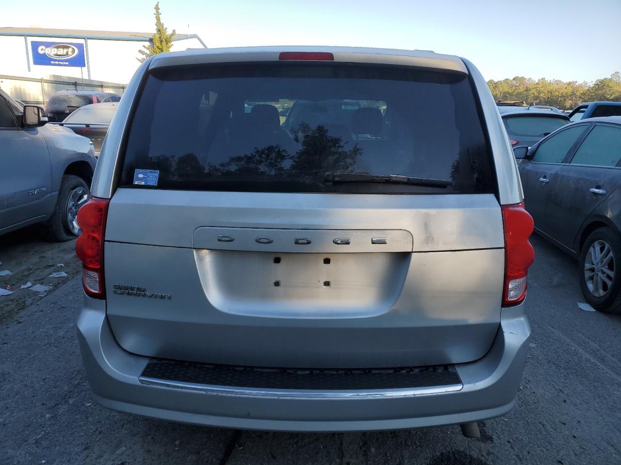 2012 Dodge Caravan - Image 6