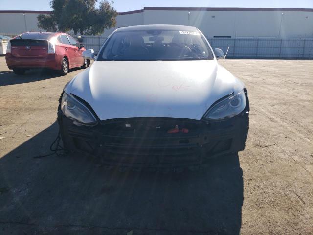  TESLA MODEL S 2015 Белый