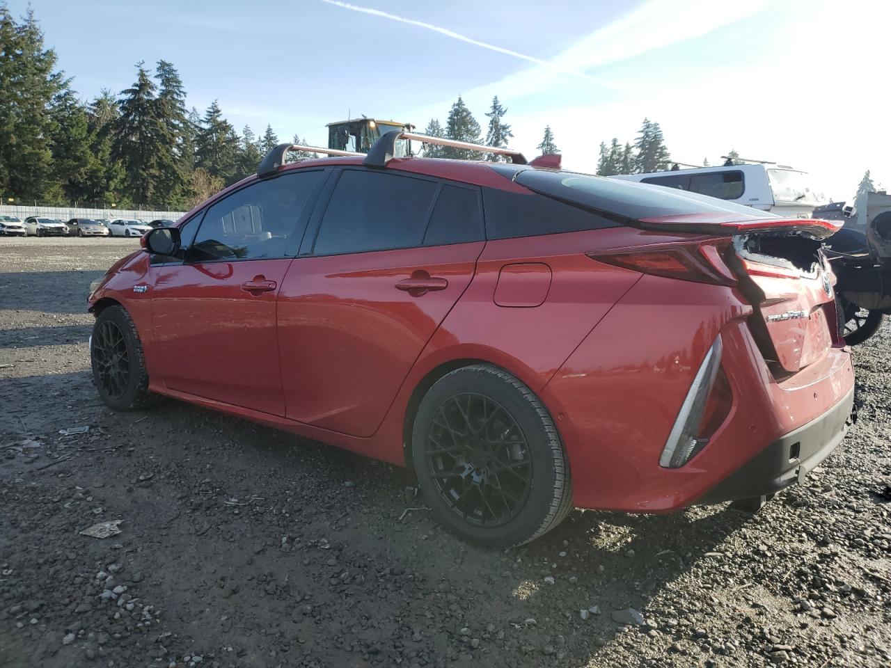 VIN JTDKARFP1J3069133 2018 TOYOTA PRIUS no.2