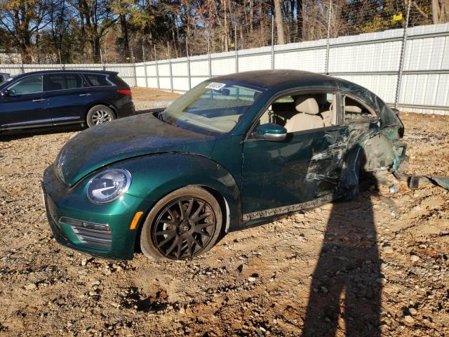  VOLKSWAGEN BEETLE 2017 Зелений