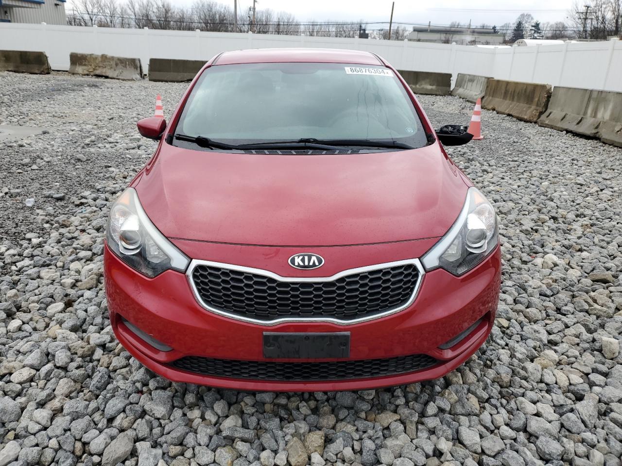 VIN KNAFK4A69G5456166 2016 KIA FORTE no.5