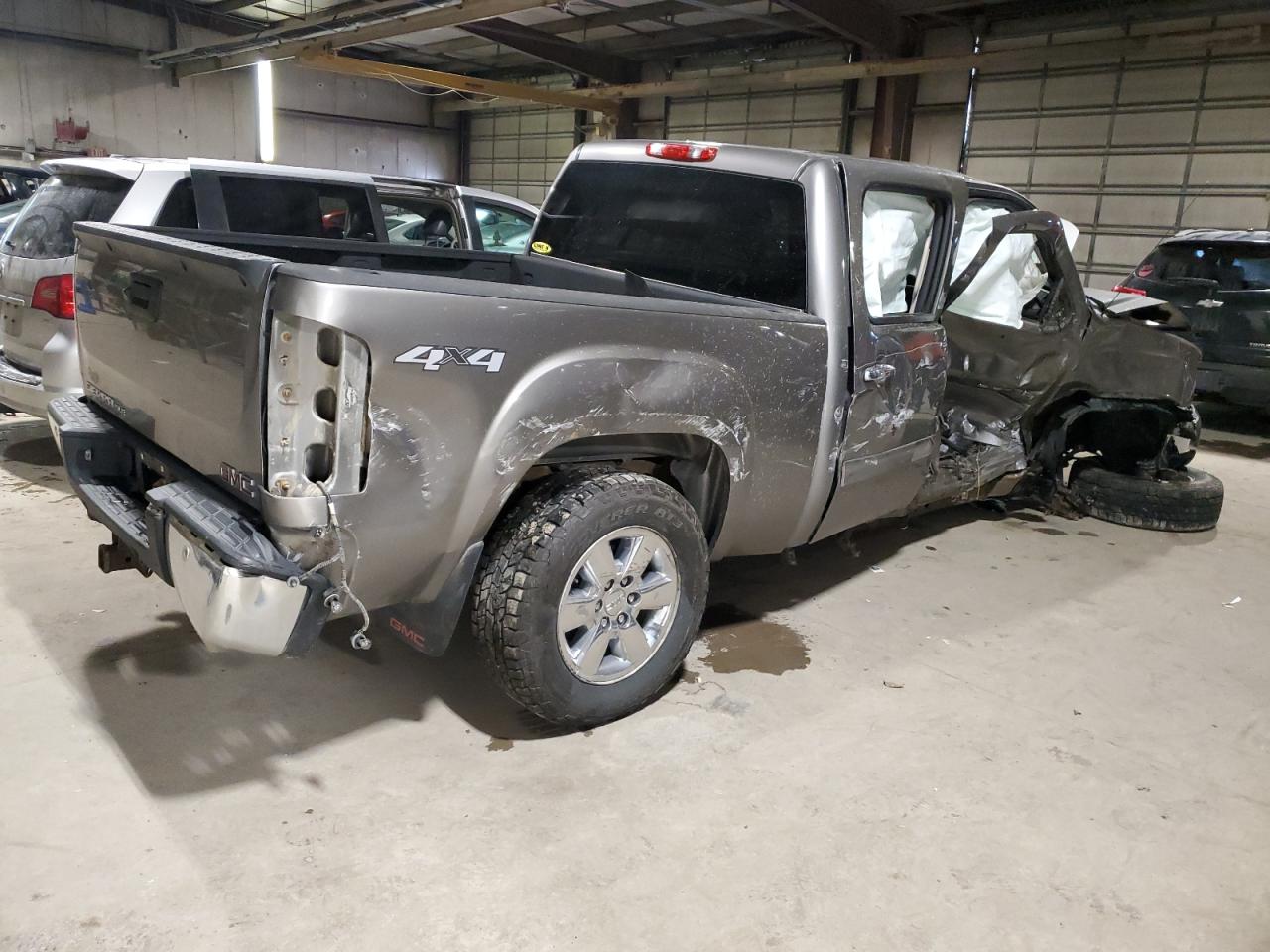 2013 GMC Sierra - Image 3