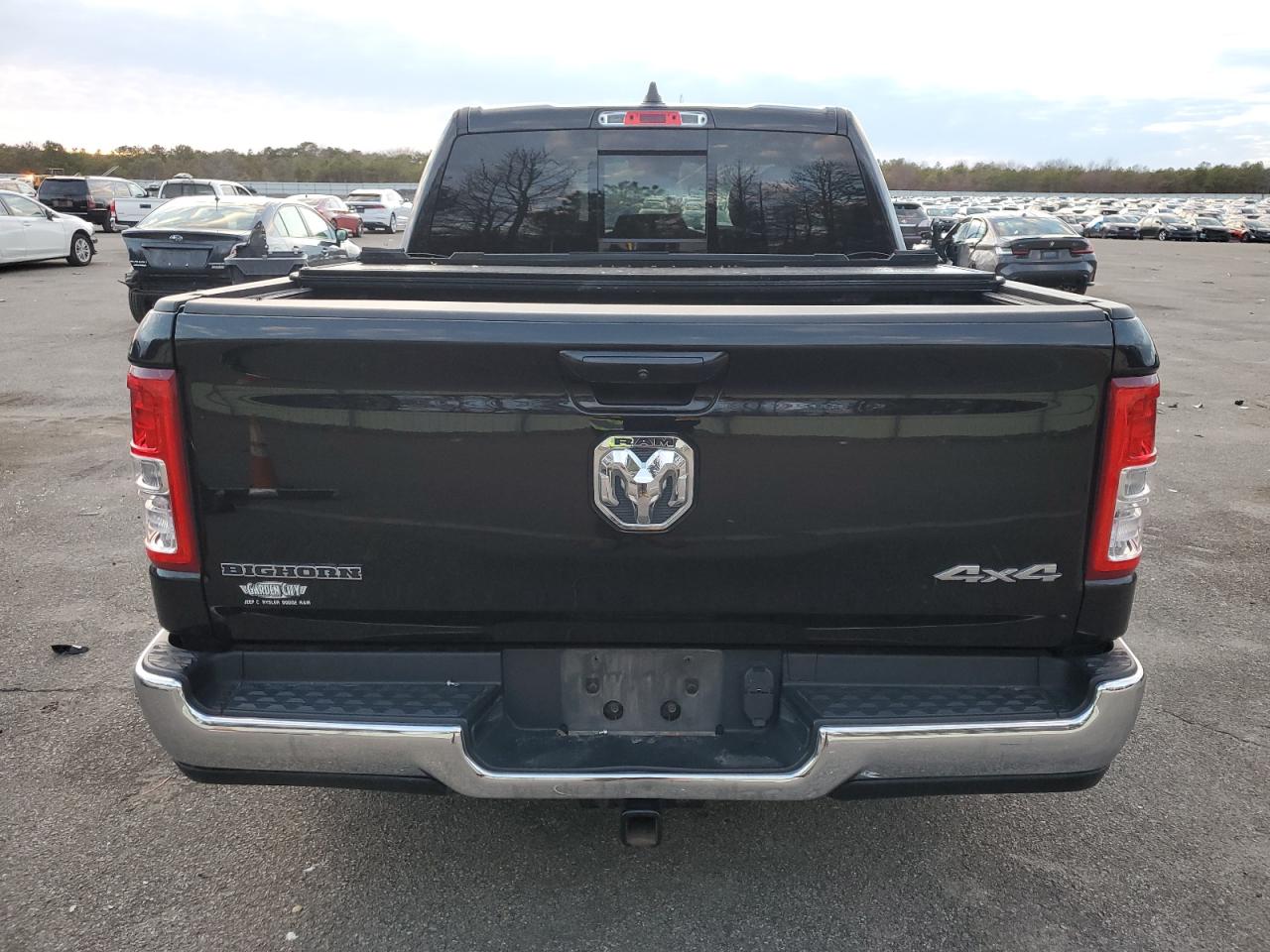 2021 RAM 1500 - Image 6