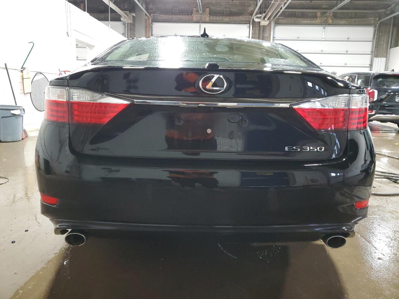 2014 Lexus ES - Image 6
