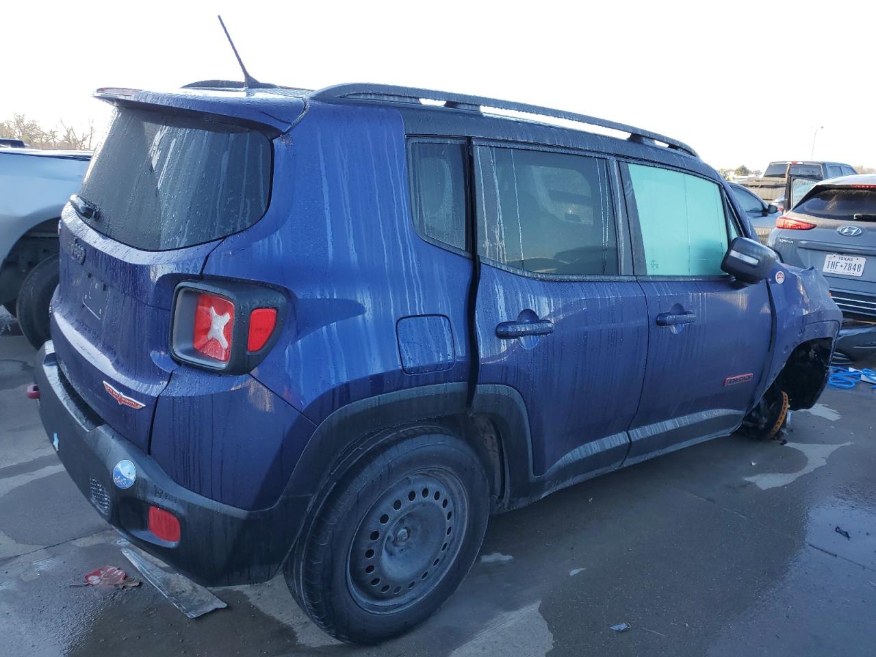 2017 Jeep Renegade - Image 3