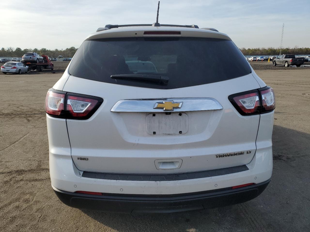 VIN 1GNKVHKD8GJ112677 2016 CHEVROLET TRAVERSE no.6