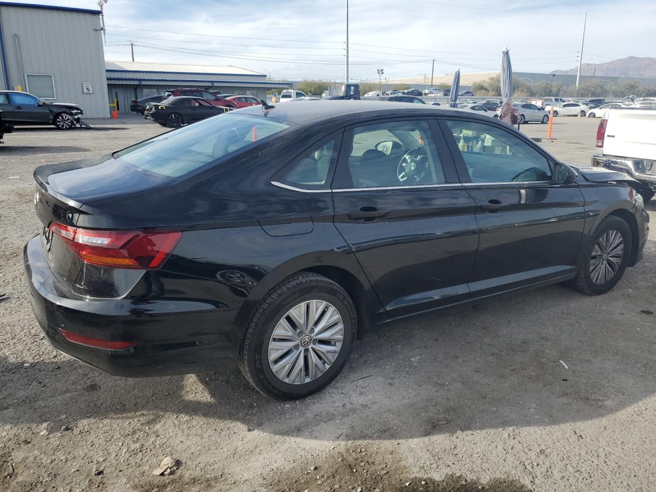 VIN 3VWC57BU2KM090238 2019 VOLKSWAGEN JETTA no.3