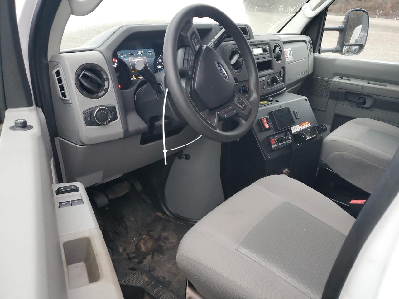 2023 Ford Econoline - Image 8