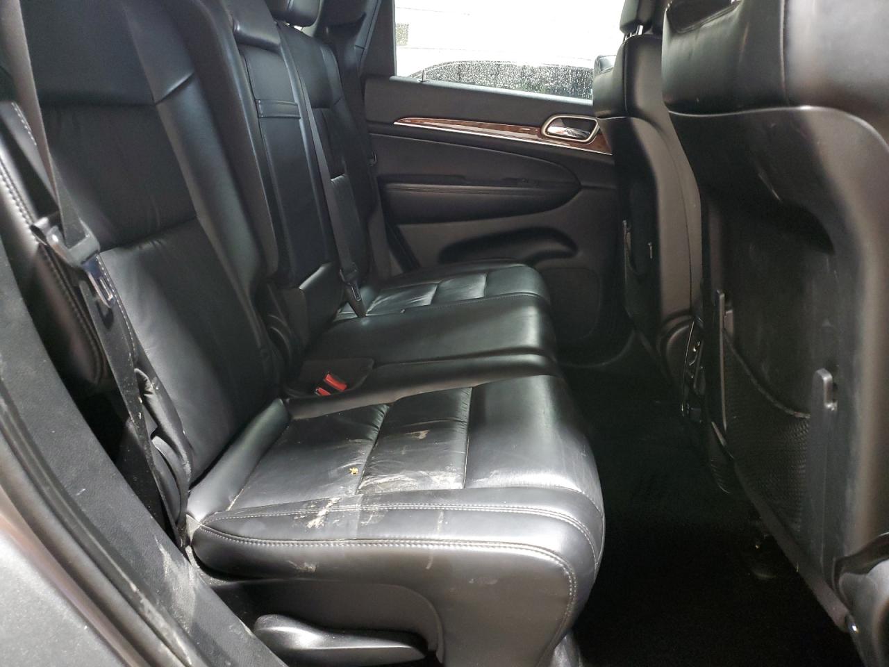 2011 Jeep Grand Cherokee - Image 11