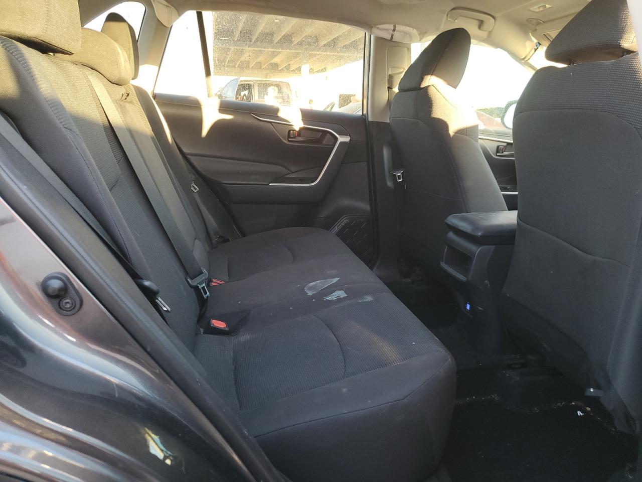 2021 Toyota RAV 4 - Image 11