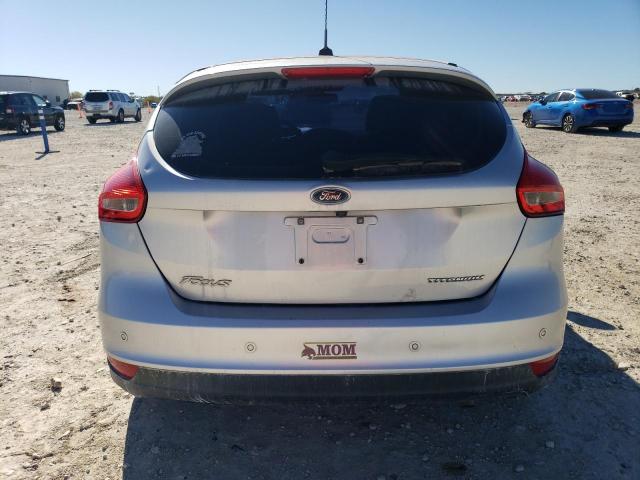  FORD FOCUS 2018 Silver