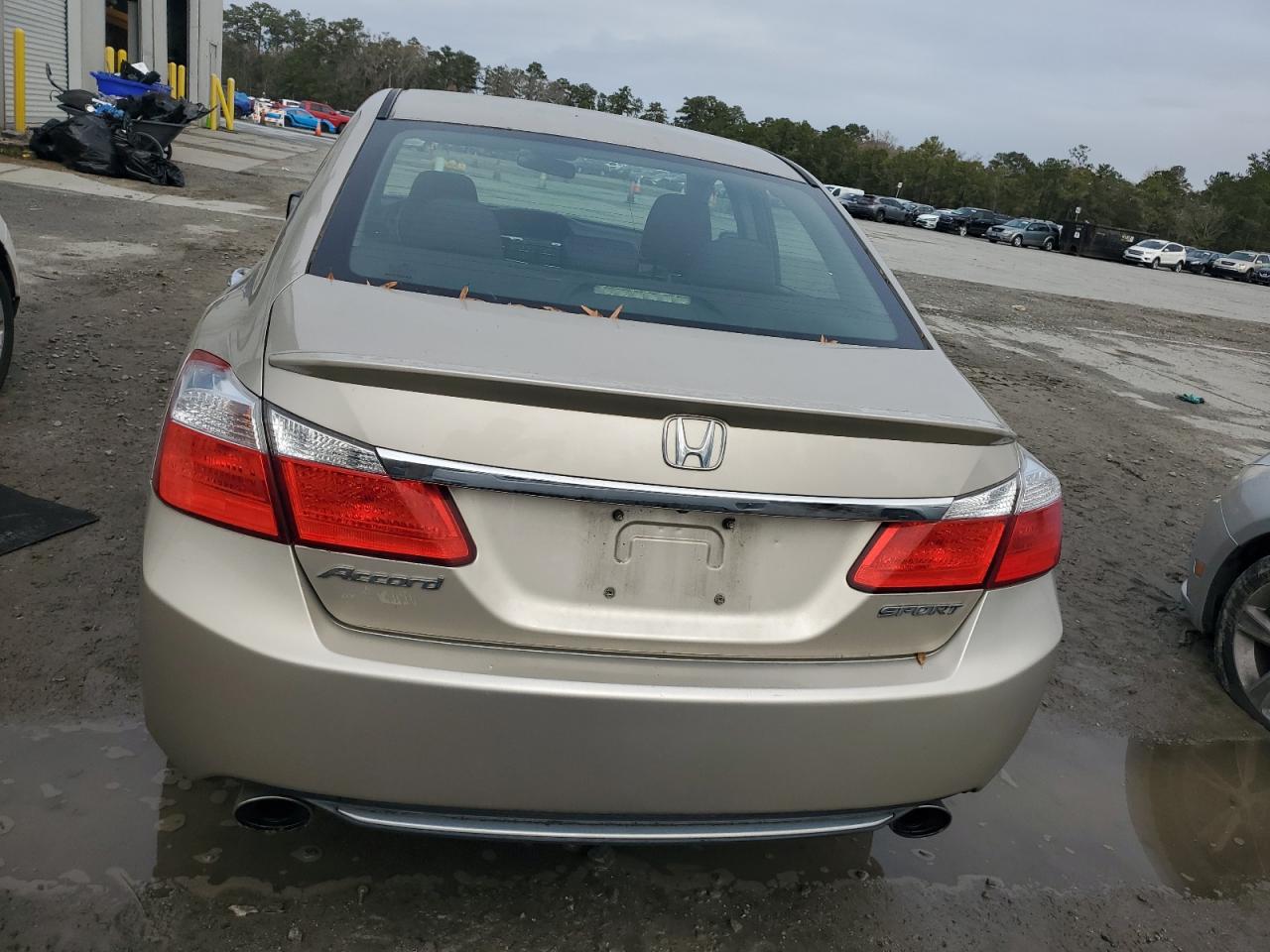 VIN 1HGCR2F51DA212201 2013 HONDA ACCORD no.6