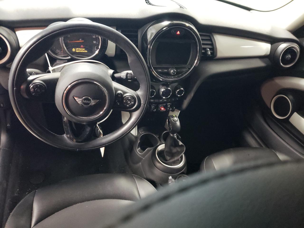 2017 MINI Cooper - Image 8