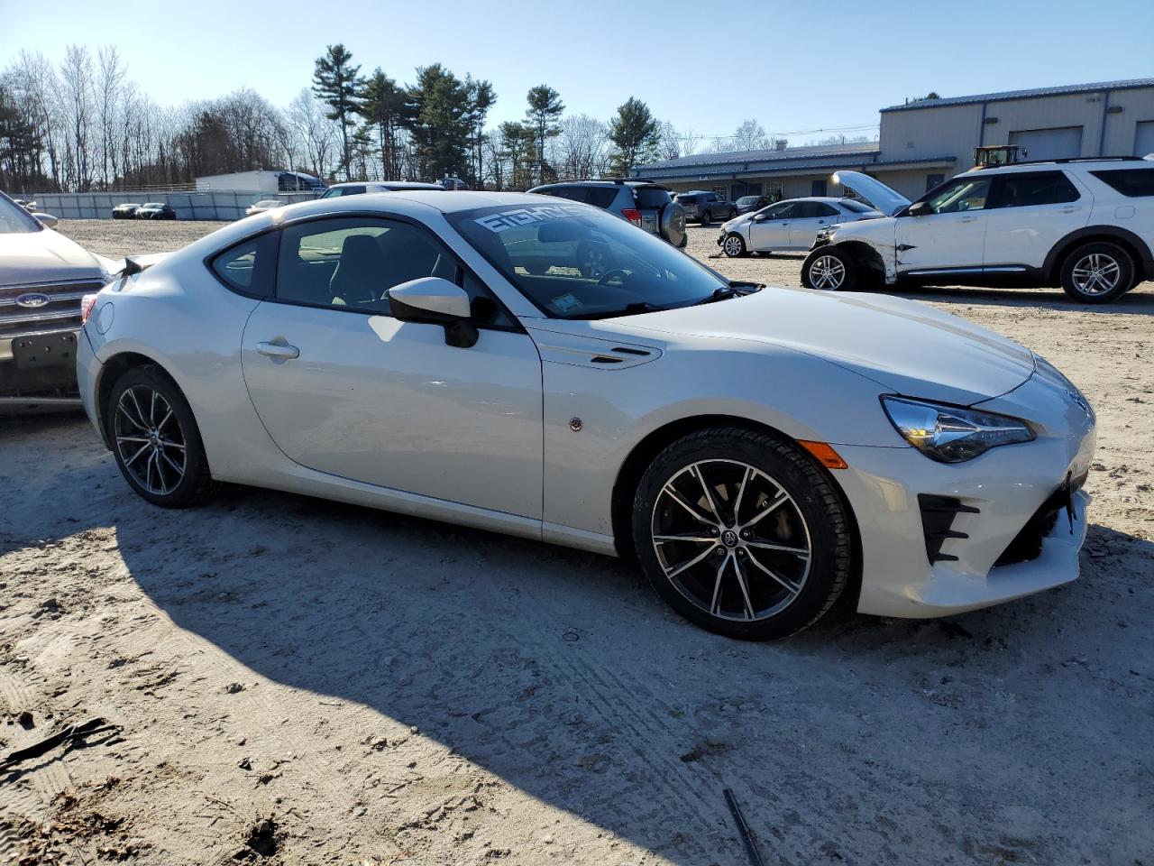 VIN JF1ZNAA18J9701152 2018 TOYOTA 86 no.4