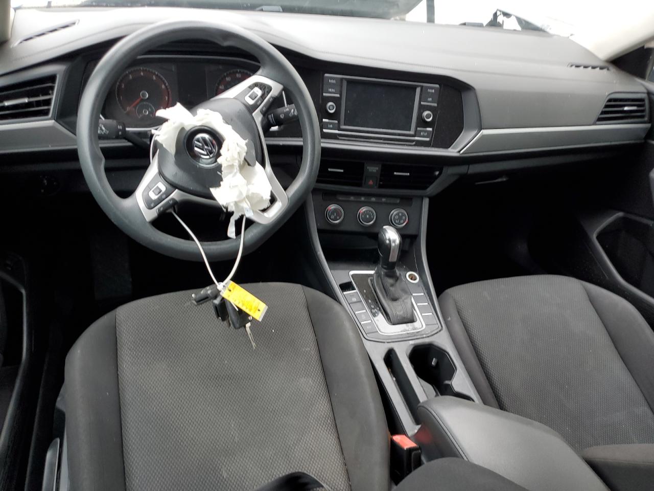2019 Volkswagen Jetta - Image 8