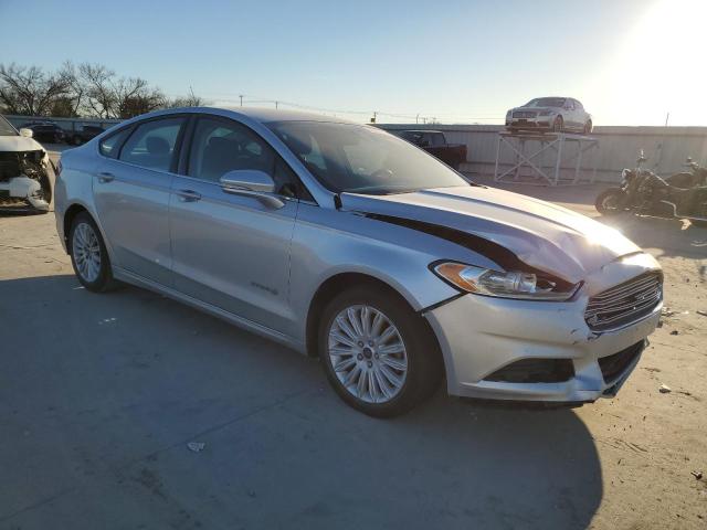  FORD FUSION 2016 Srebrny