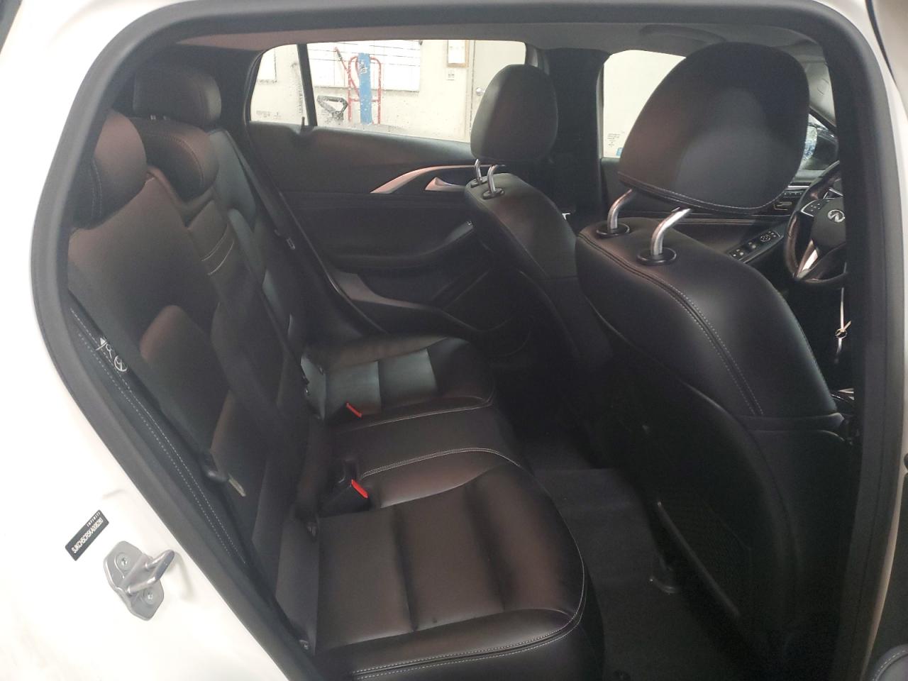 2019 Infiniti QX30 - Image 11