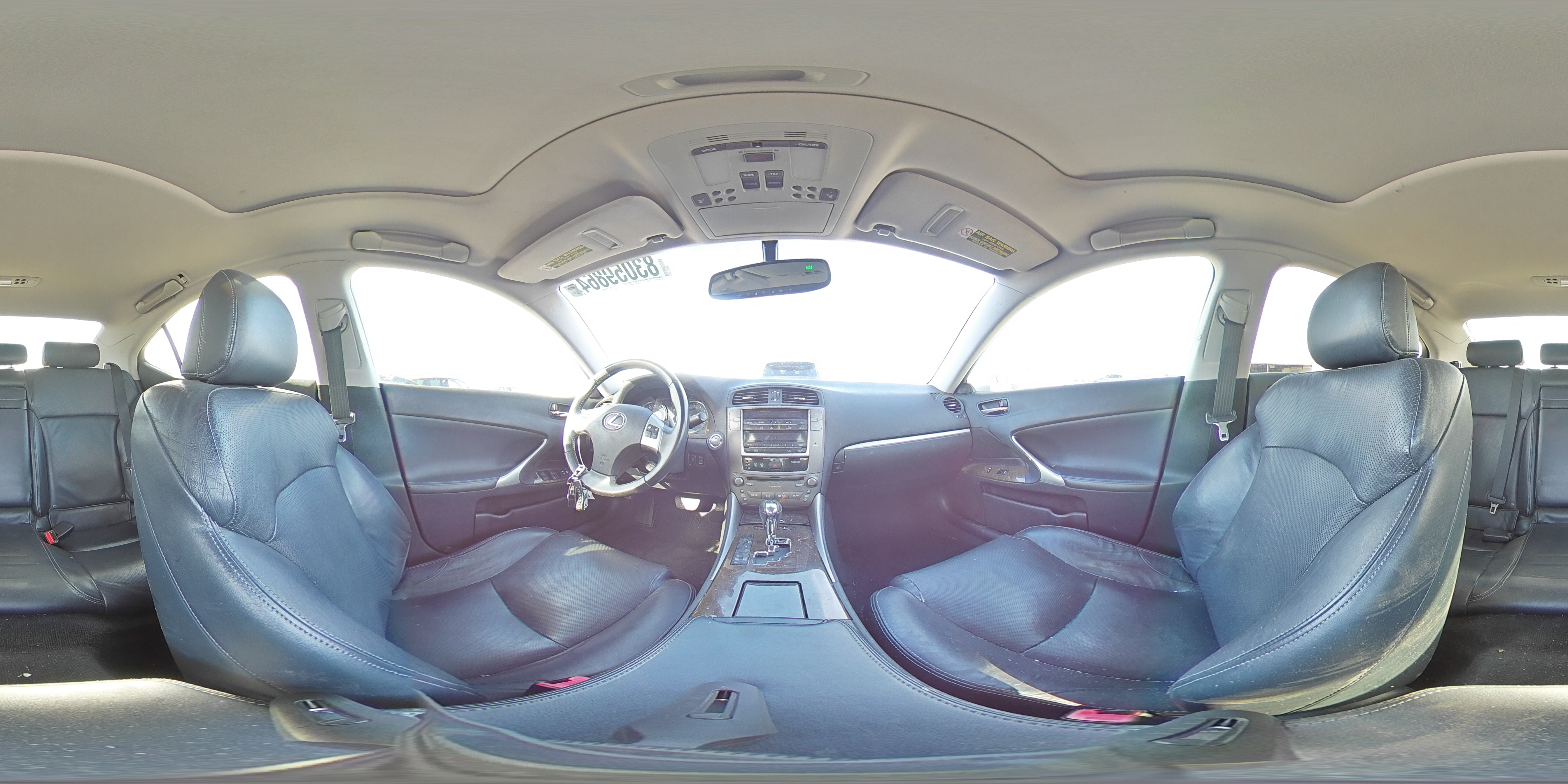 2011 Lexus IS - Image 13