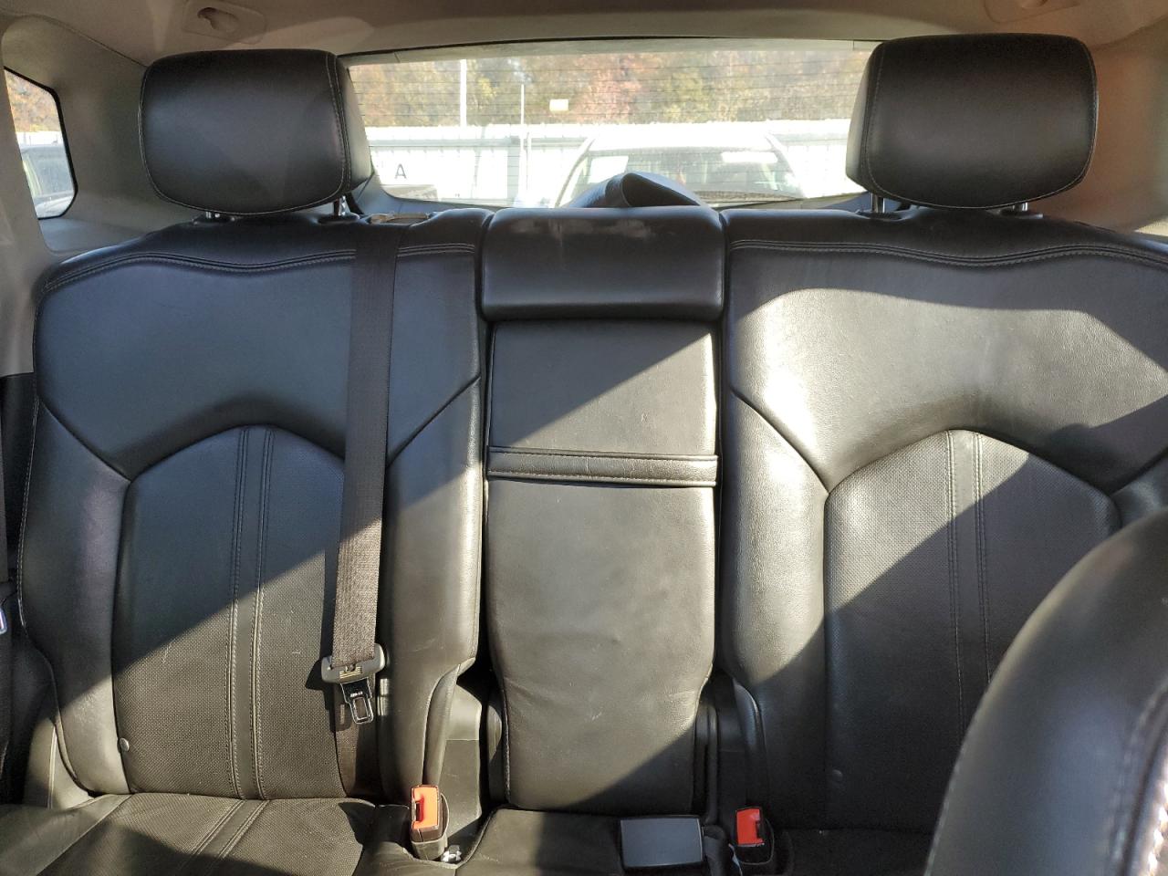 2016 Cadillac SRX - Image 10