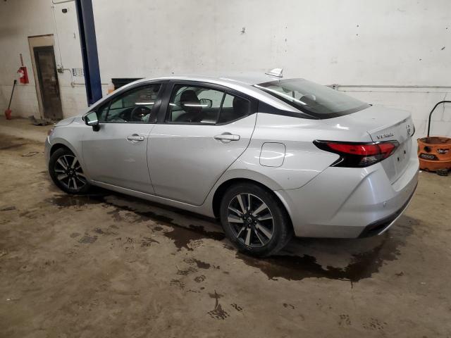  NISSAN VERSA 2021 Серебристый