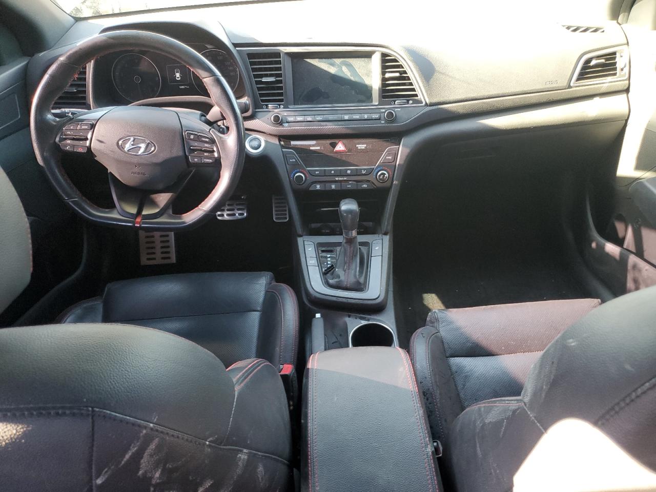 2018 Hyundai Elantra - Image 8