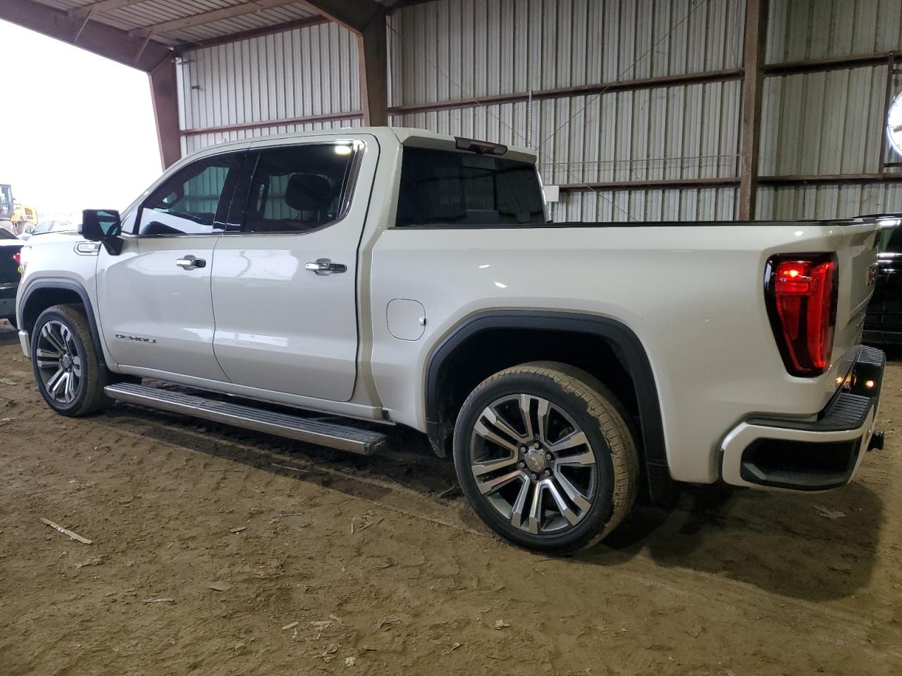 2020 GMC Sierra - Image 2