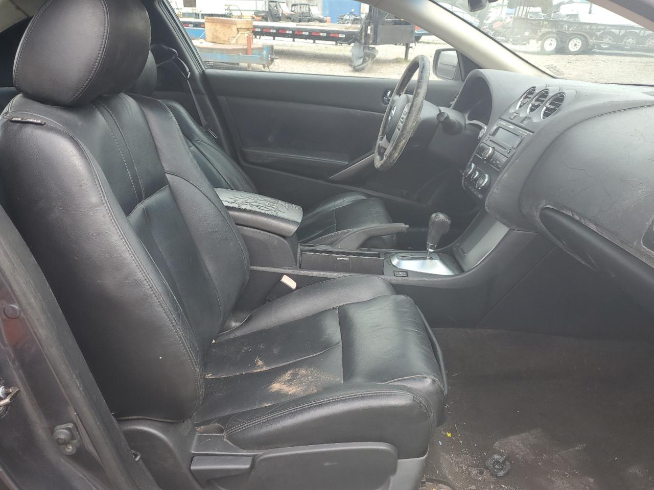 2009 Nissan Altima - Image 10