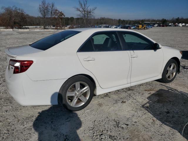  TOYOTA CAMRY 2014 Biały