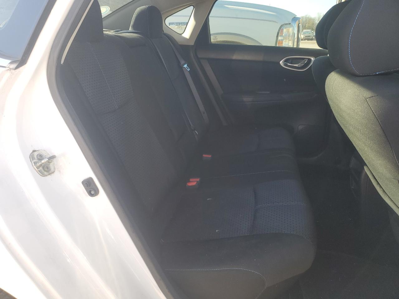 2017 Nissan Sentra - Image 10