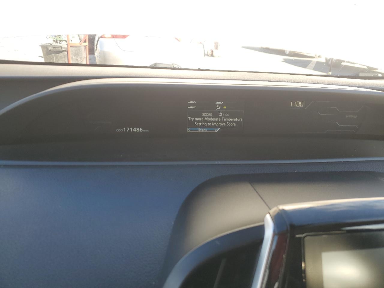 2017 Toyota Prius - Image 9