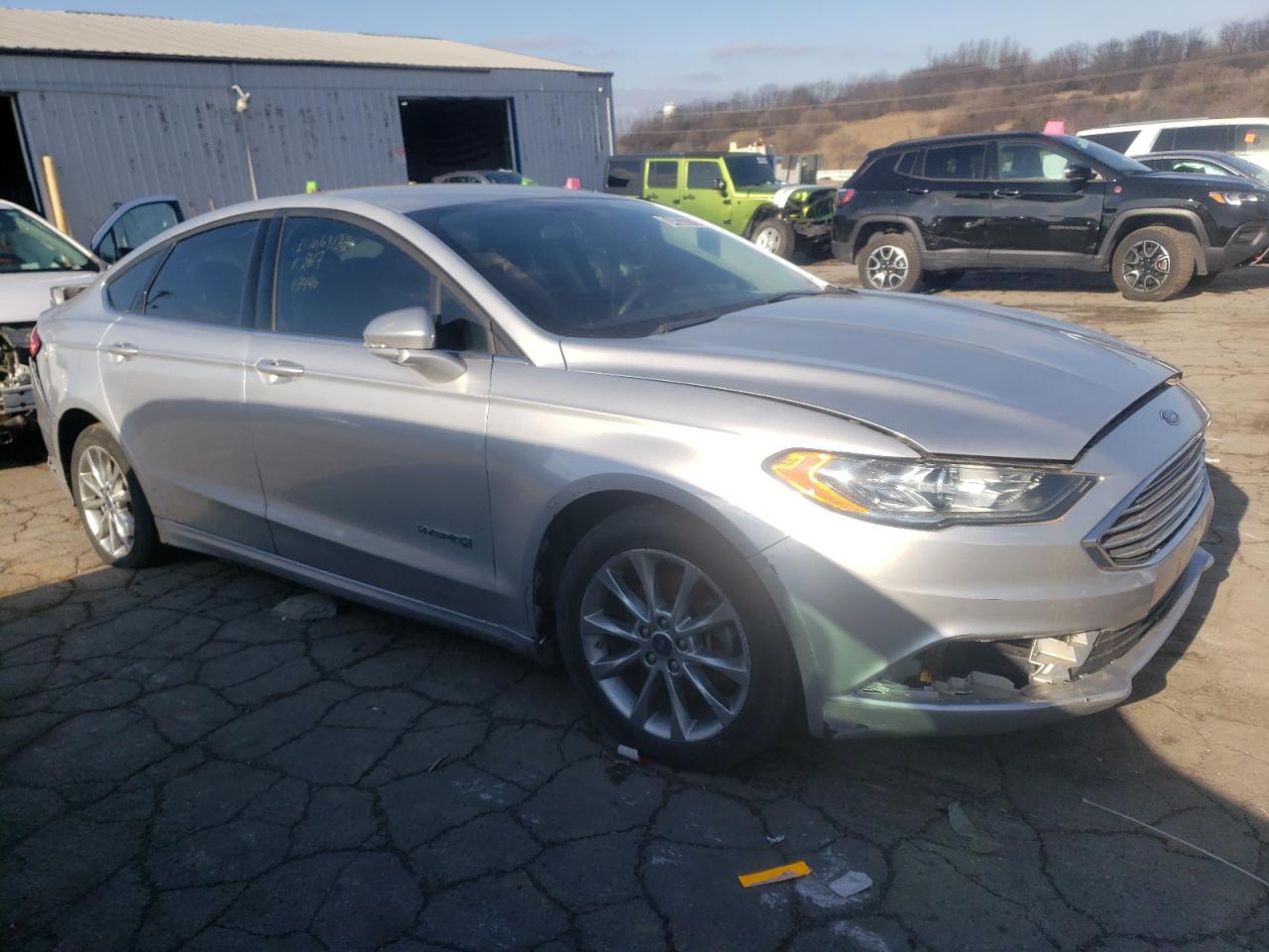 VIN 3FA6P0LU1HR196813 2017 FORD FUSION no.4