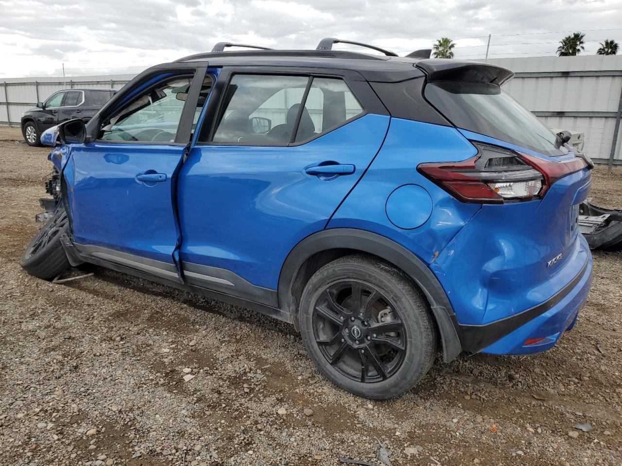 2022 Nissan Kicks - Image 2