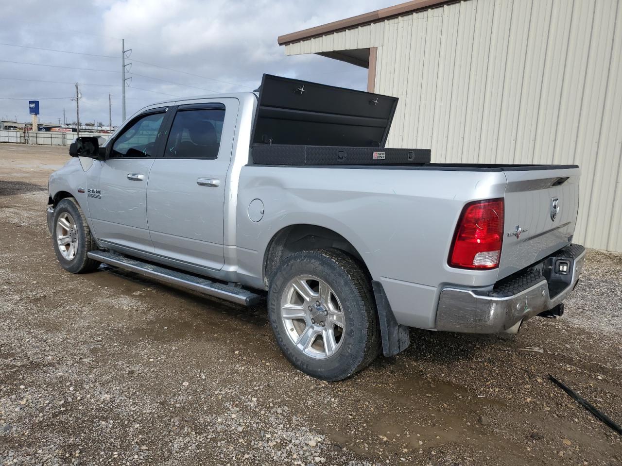 2018 RAM 1500 - Image 2