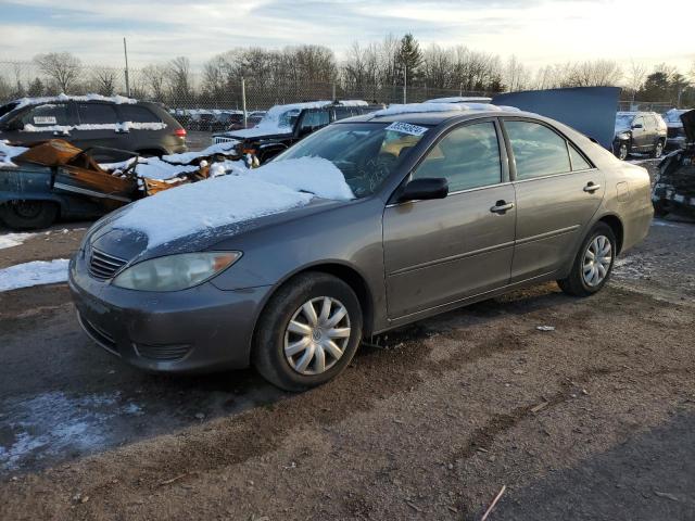 2006 Toyota Camry Le იყიდება Chalfont-ში, PA - Rear End