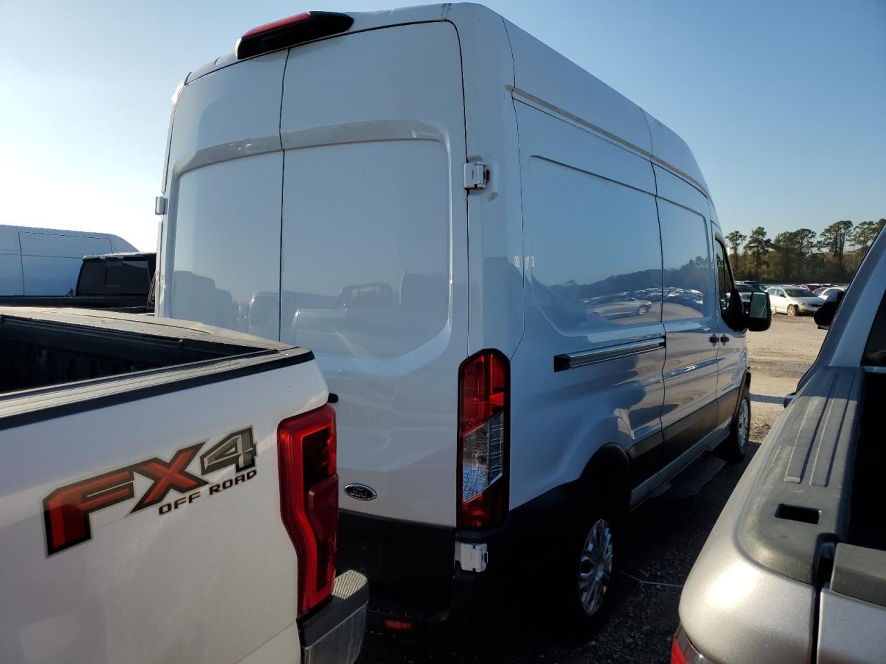 VIN 1FTBW1XK0NKA54236 2022 FORD TRANSIT no.3