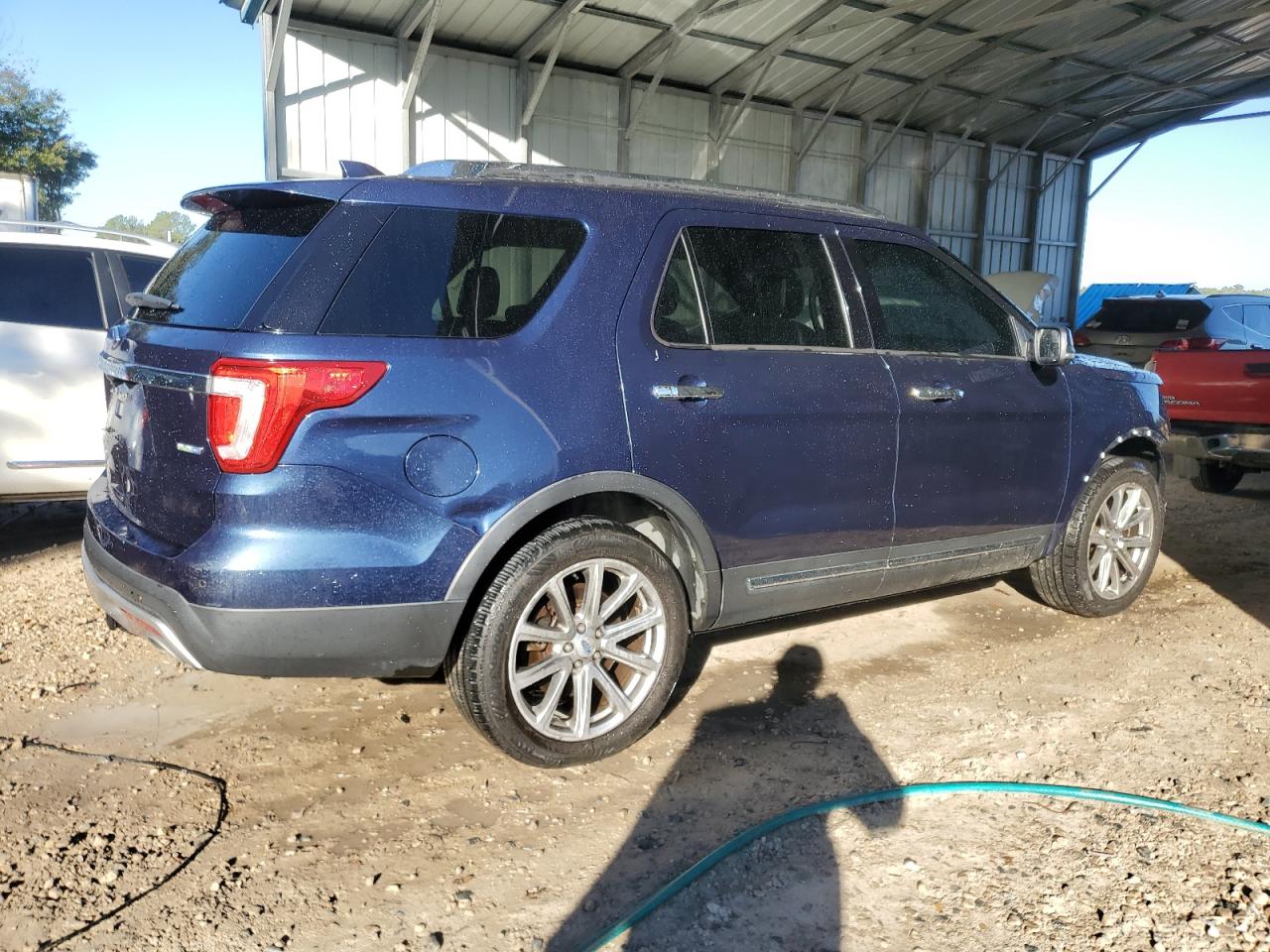 2016 Ford Explorer - Image 3