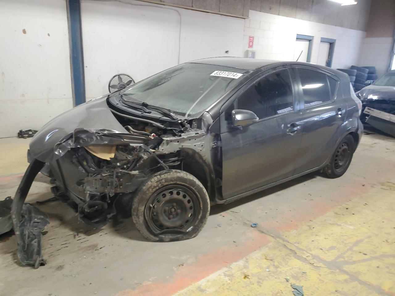 VIN JTDKDTB33D1545762 2013 TOYOTA PRIUS no.1