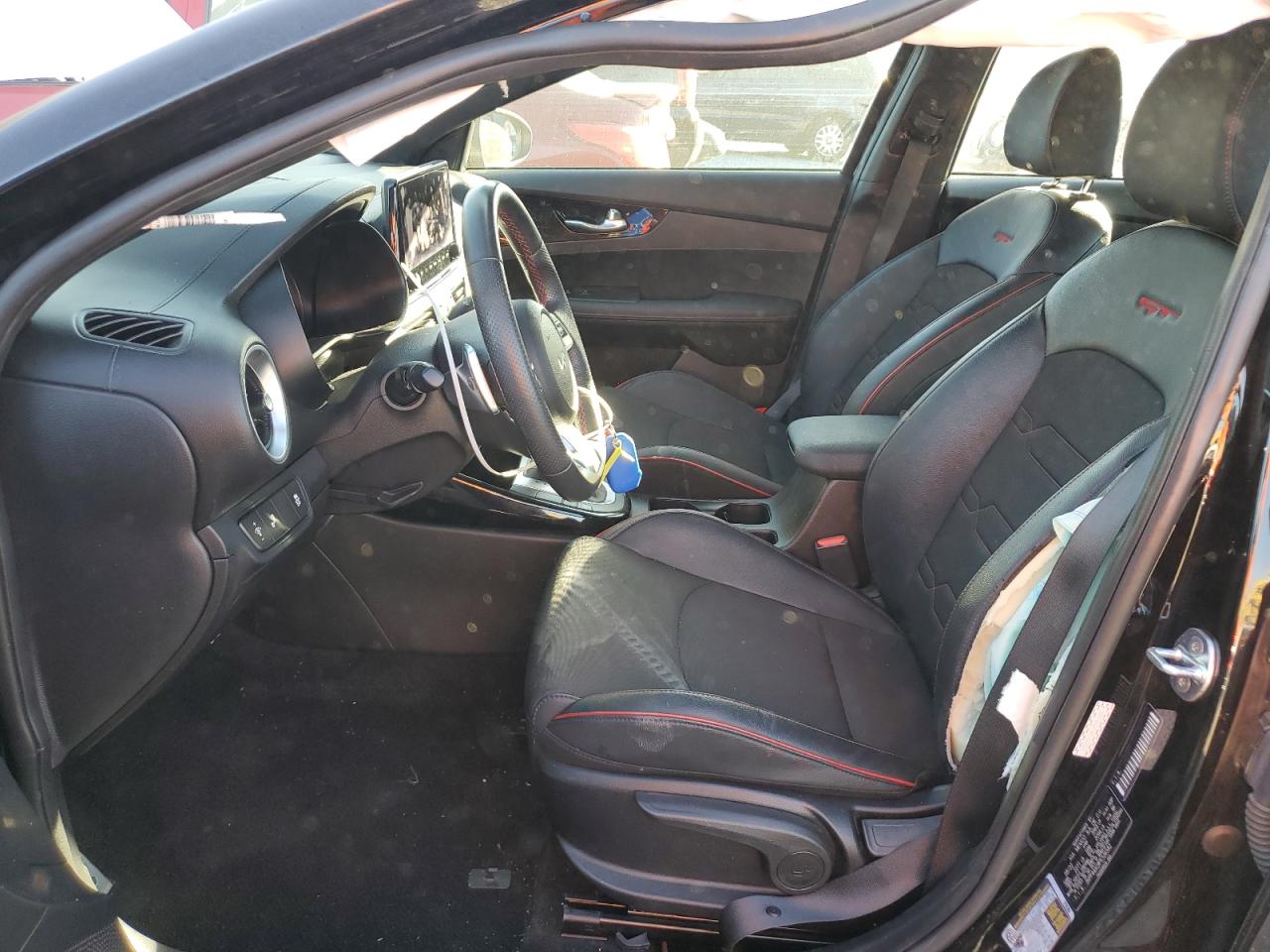 2023 Kia Forte - Image 7