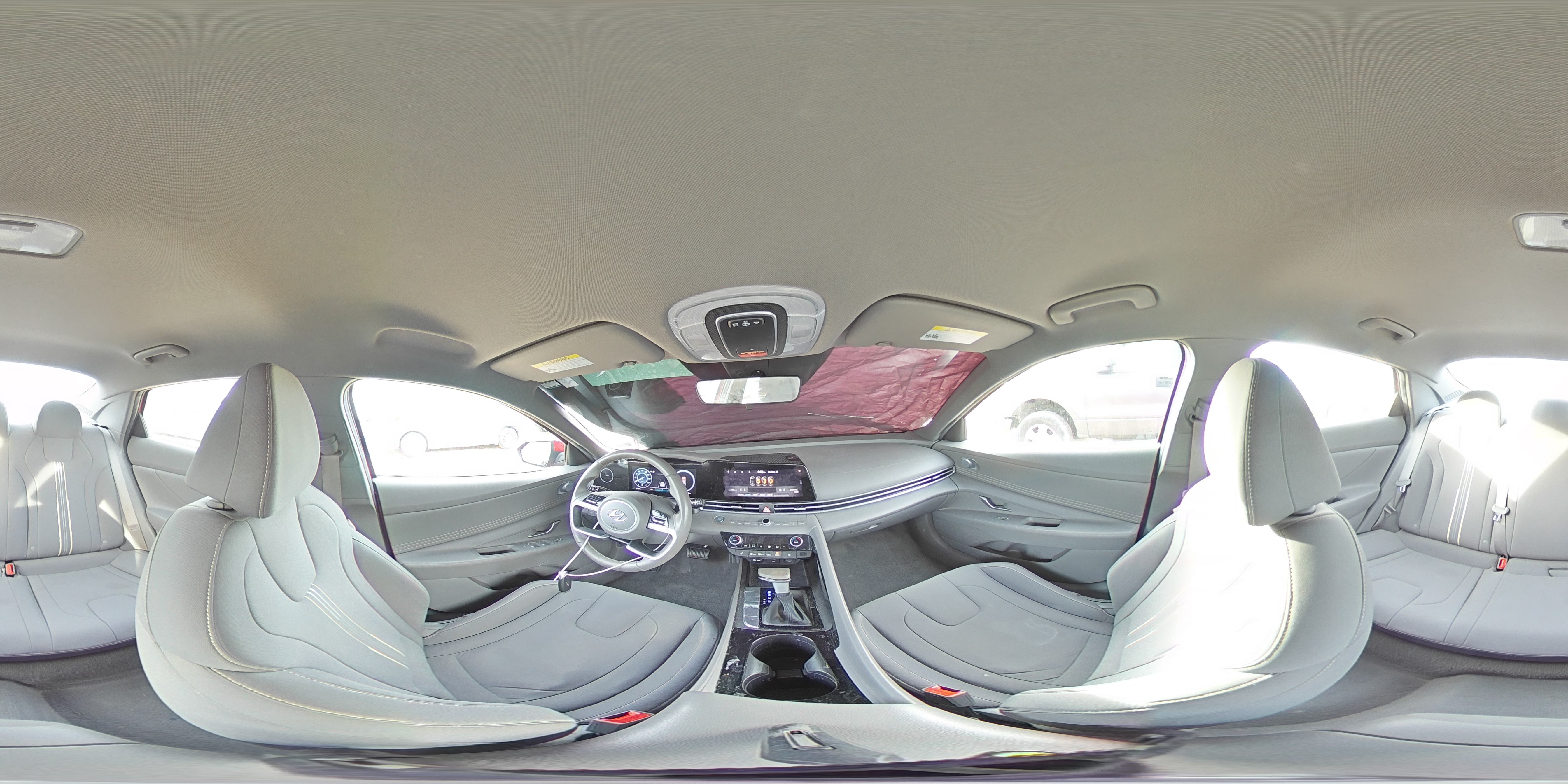 2023 Hyundai Elantra - Image 13