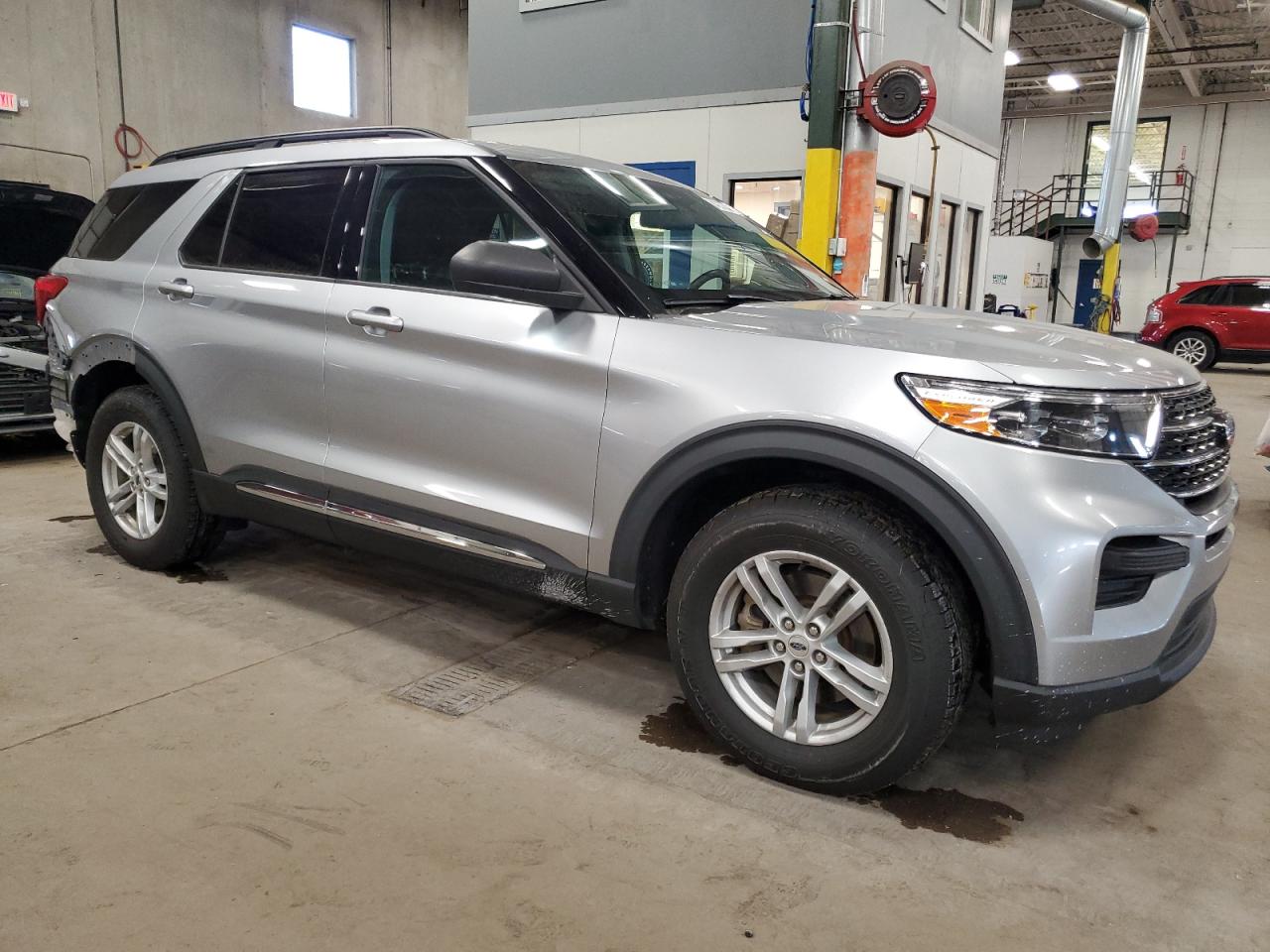2021 Ford Explorer - Image 4