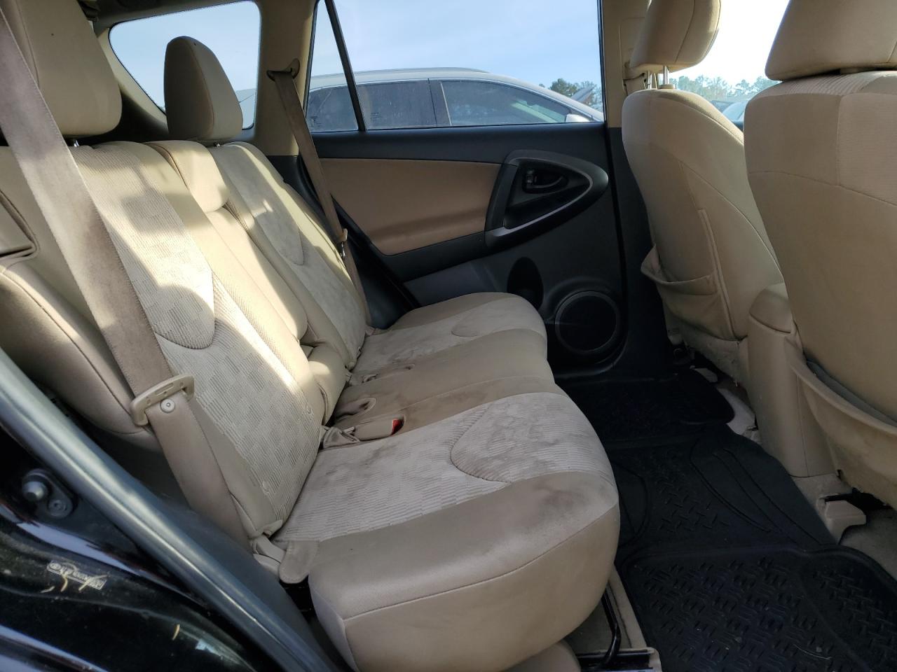 2012 Toyota RAV 4 - Image 11