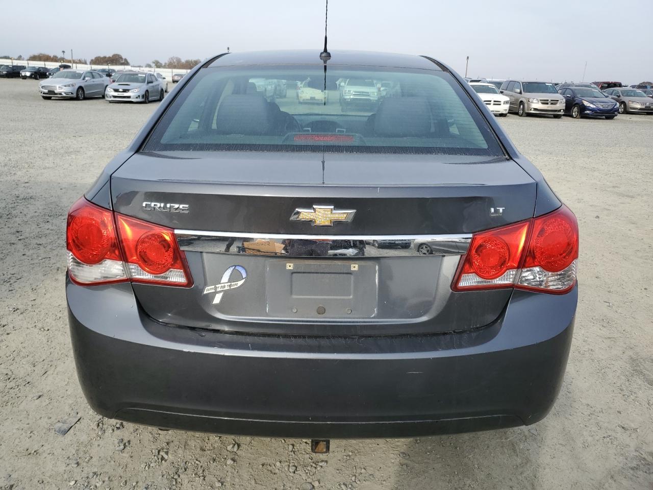 VIN 1G1PK5SB8D7157592 2013 CHEVROLET CRUZE no.6