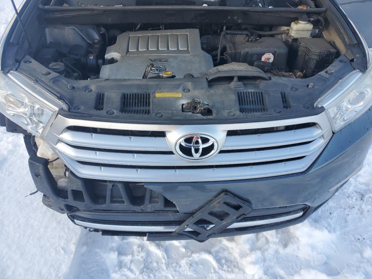 2011 Toyota Highlander - Image 13