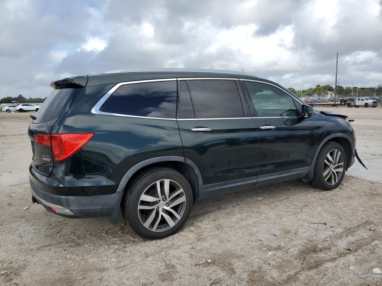 VIN 5FNYF6H07GB020671 2016 HONDA PILOT no.3