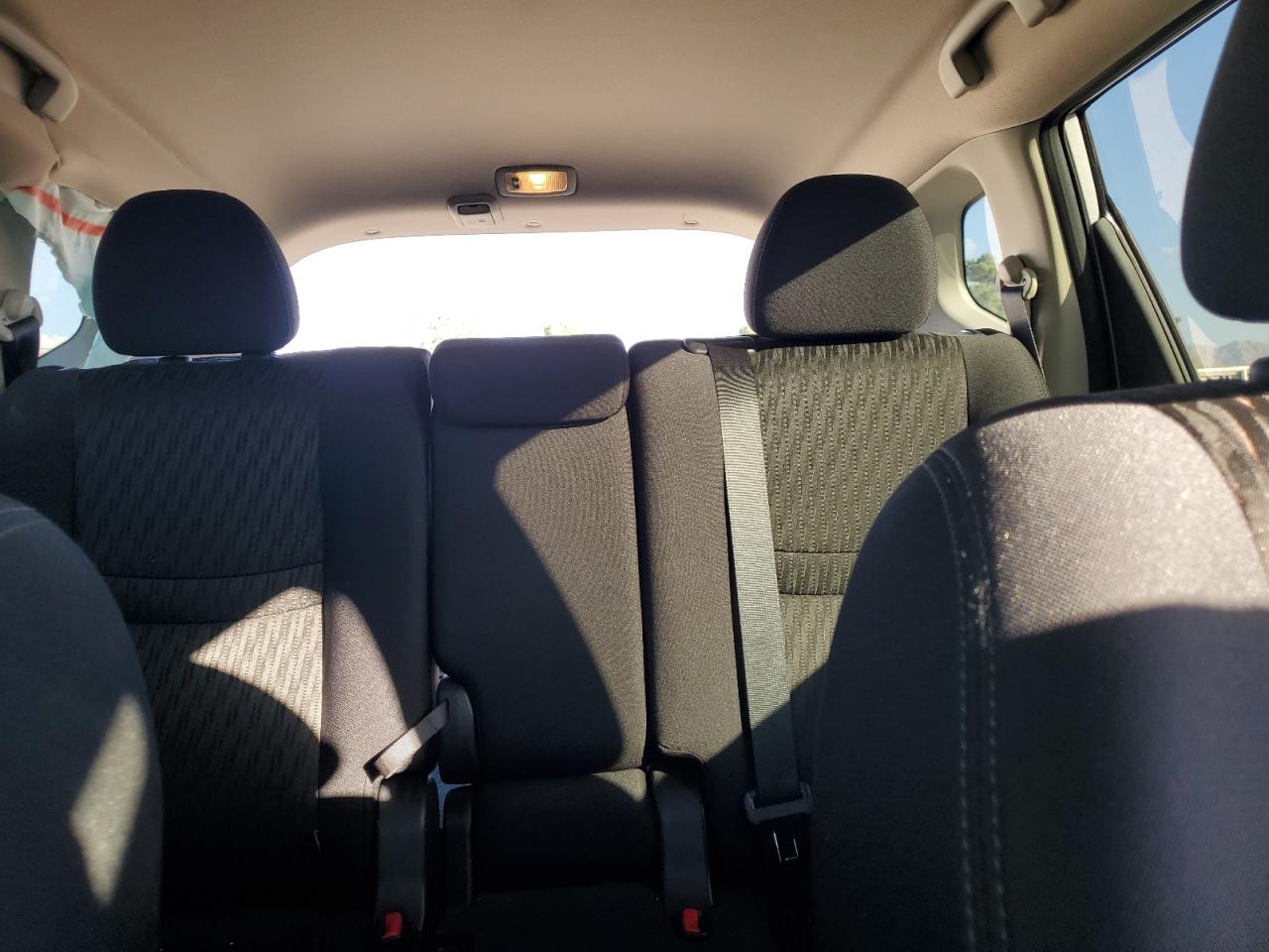 2019 Nissan Rogue - Image 10