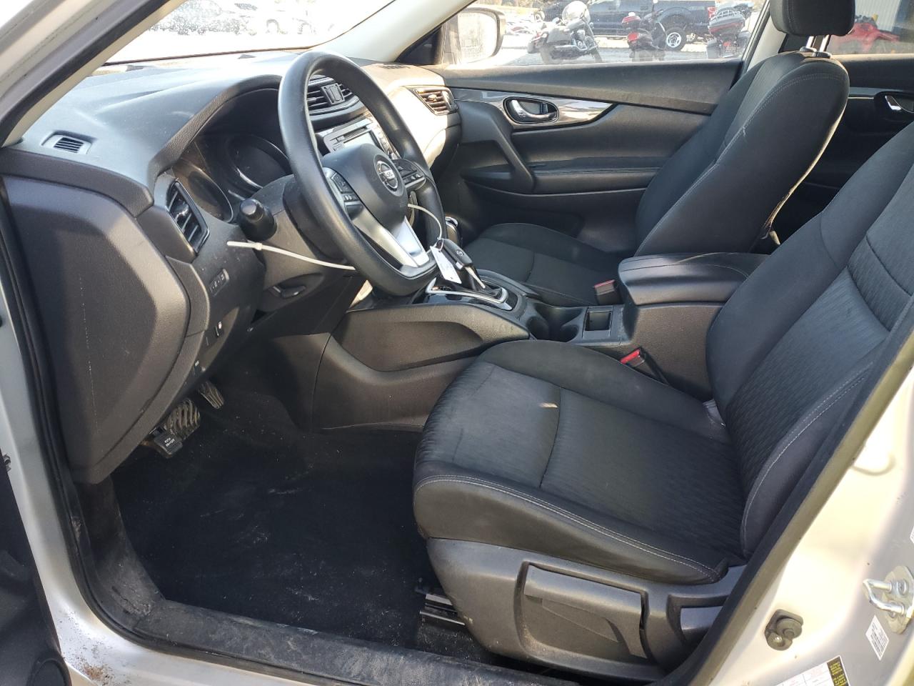 2018 Nissan Rogue - Image 7