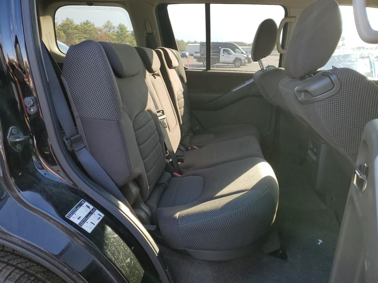 2011 Nissan Pathfinder - Image 11