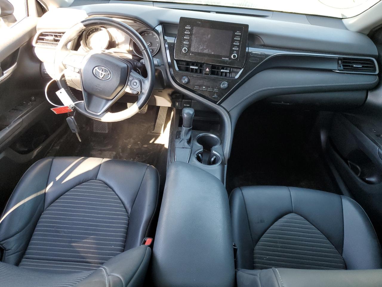 2021 Toyota Camry - Image 8