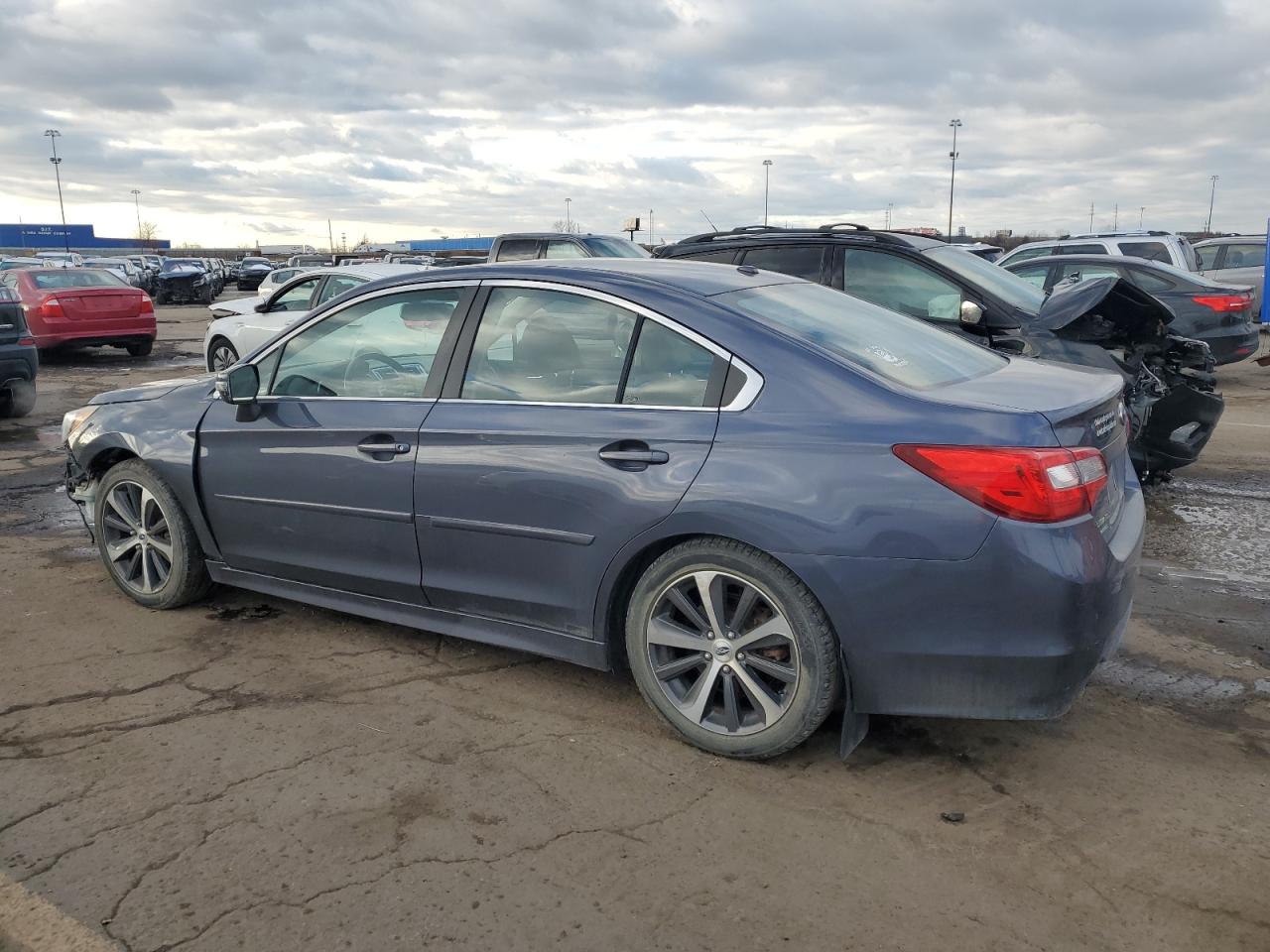 2015 Subaru Legacy - Image 2