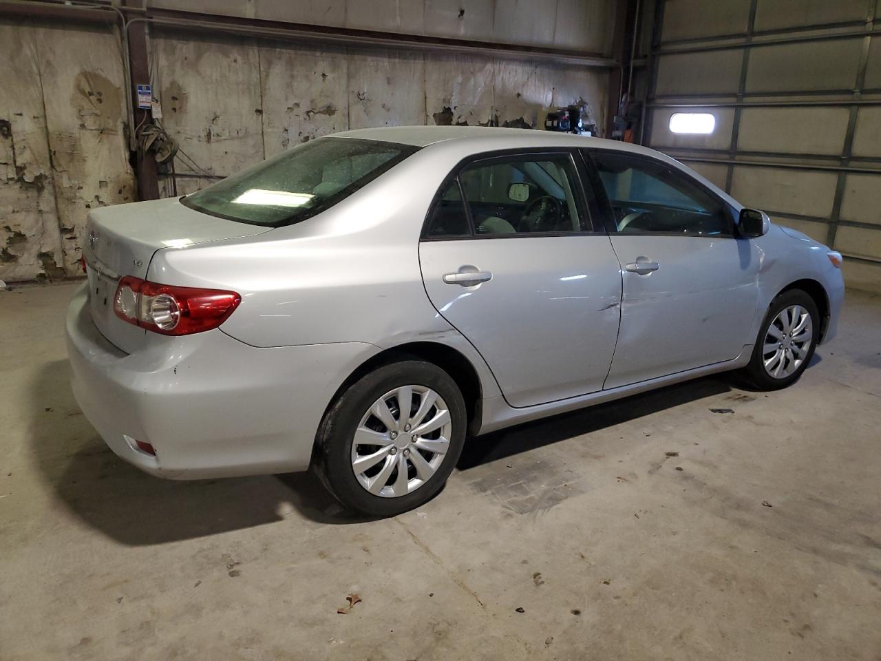 VIN 2T1BU4EE1DC104579 2013 TOYOTA COROLLA no.3